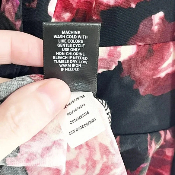 Torrid Black Floral Long Sleeve Ruched Mermaid Dress with High Slit Size 12 NEW - Picture 10 of 10